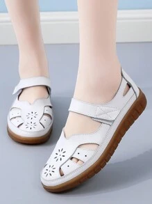 Women's Hollowed Genuine Leather Soft Sole Sandals, & Casual Versatile Outdoor Sports Lightweight Sneakers - White - View 4
