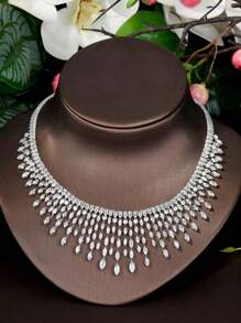 1套極簡立方氧化鋯流蘇飾品套裝，適合女性婚禮穿戴