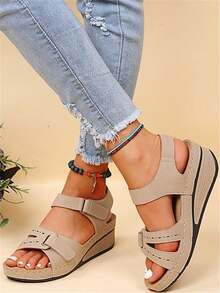 Women's Vintage Peep Toe Wedge Sandals 2024 New Arrival, Plus Size, Versatile Roman Style Flat Sandals, Fashionable Hook-And-Loop Women's Sandals, Car Line Hollow Out Comfortable 43 Yards Female Shoes - Beige - View 2