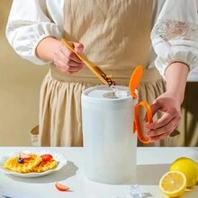 1pc Plastic Refrigerator Cold Water Bottle For Fruit Tea, Household High Temperature Resistant Large Capacity Tea Infuser Cup, Summer - White - View 3