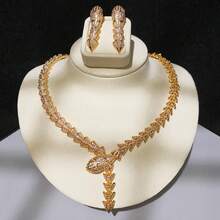 女士奢华珠宝套装、金/银色调珠宝套装、方晶锆石镶嵌铜珠宝套装、时尚蛇形设计吊坠项链、耳环和手链套装 - 套裝 - 查看 1