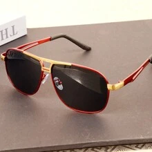 Lunettes de soleil mode rétro pour homme, modèle pilote en métal polarisé. Lunettes de mode élégantes avec verres miroir. Convient pour la conduite, le vélo, les activités extérieures, la pêche, les sports. Accessoires lunettes de soleil pour les vacances à la plage, l'extérieur, les voyages