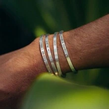 1pc Customized Stainless Steel Engraved Family Name Open Cuff Slim Bracelet, Personalized Inspirational Bracelet - Gold - View 3