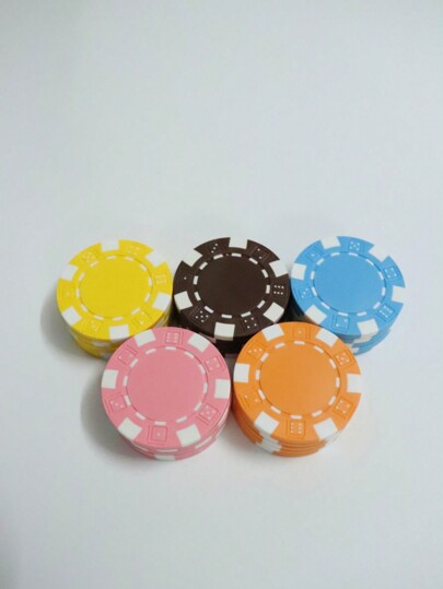 5色のカラーチップが含まれるテキサスポーカーセット1セット