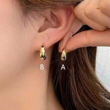 1 đôi bông tai tròn bóng cao cấp phong cách Pháp - Vàng - Xem 2