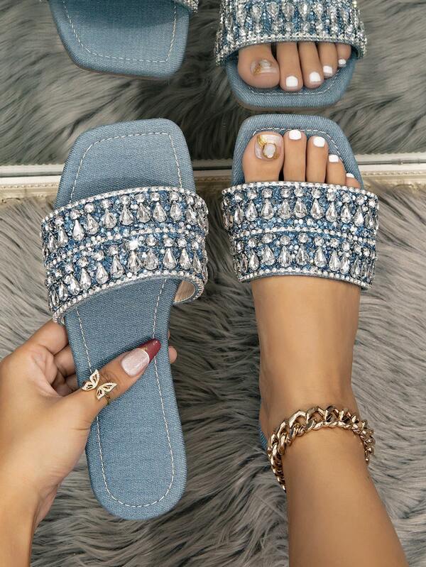 Summer Fashion Women's Rhinestone Flat Sandals, Casual Bohemian Seaside Style, Comfortable And Non-Slip Large Size Outdoor Slippers For Women