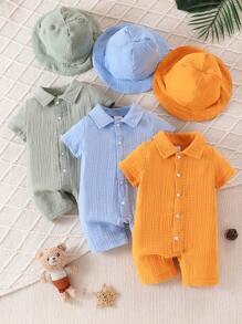 Set de 3 piezas para bebé niño con mono de manga corta con cuello en verde/amarillo/azul, camisa casual, shorts y gorra