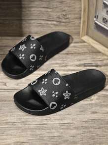 VURNBOIO 1 Pair Men's Fashion Printed Slippers, Random Patterned Slip-On