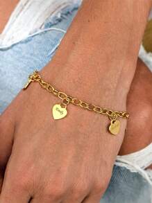 Personalisiertes herzförmiges Anhänger Armband aus Edelstahl mit Familienname, für Mutter, beste Freundin, Stilvolle Geschenkidee, Herbstmode, Lässig, Vintage, Old Money, schlicht, süß, unisex, Punk, personalisiert, einzigartig, ideale Geschenke für Ihn, Freundin, Mama, Familie, Freunde, Tochter, Sie, Großeltern, Freund, Papa, Sohn, zu Jahrestagen, Geburtstagen, für den täglichen Gebrauch, Abschlussball, Muttertag, Valentinstag, Abschluss, Hochzeit, Vatertag