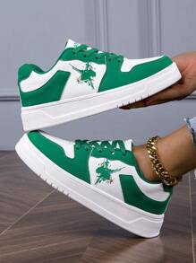 Tênis de Skate Branco Casual e Confortável, Tênis Esportivos Respiráveis, Tênis de Caminhada Fashion, Tênis de Skate para Atividades Ao Ar Livre