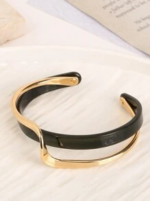 1pc Luxury White Pearl Plate Twisted Metal Texture Bangle Bracelet For Women, Everyday Wear