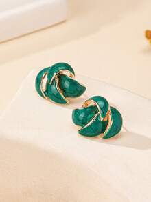 1 Pair Of Charm Fashionable Simple Enamel Geometric Earrings - Green - View 3