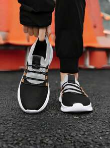 Atmungsaktive Paar Laufschuhe, leichte Jungen Laufschuhe, rutschfeste Mädchen Sneakers, Outdoor Flats für den Sommer