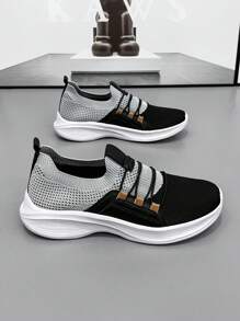Atmungsaktive Paar Laufschuhe, leichte Jungen Laufschuhe, rutschfeste Mädchen Sneakers, Outdoor Flats für den Sommer