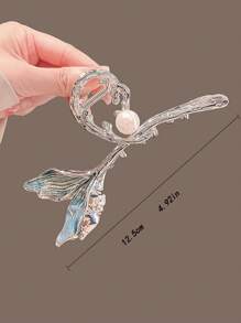 1pc Women's Blue Metal Fish Tail Hair Claw Clip, Elegant Mermaid Princess Hair Clasp With Faux Pearl & Hair Claw, For Updo Hairstyles Hair Clips Hair Jaw Clip Hair Clamps Hair Clutch Hair Catcher Clip Fall Winter Hair Accessories For Women For Vacation Outfits Woman