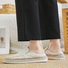 Spring Casual Lightweight Solid Color Loafers For Men, Comfortable And Breathable, Skin-Friendly Soft, Anti-Slip, Wear-Resistant, Suitable For Daily Sports - Beige - View 5