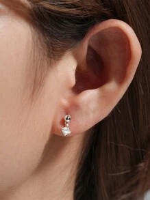 EleRunis 1 đôi bông tai bạc 925 mạ vàng 18K, kiểu cài móng vuốt, thích hợp cho xỏ khuyên xương tai/sụn tai/xoắn tai, trang sức ít gây dị ứng, phù hợp cho phụ nữ và bé gái đeo hàng ngày, dự đám cưới, tiệc tùng, lễ đính hôn. - Bạc - Xem 3