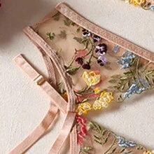 (隨機花朵圖案)性感刺繡吊襪帶內衣套裝 - 杏色 - 查看 3