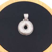 1件熱門氣泡字母項鍊,金鍍和方晶鋯石材質,可提供26個字母選擇,男女適用於日常佩戴 - 銀色 - 查看 17