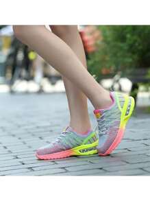 Atmungsaktive Sportschuhe für Damen mit erhöhter Höhe, gepolsterter Stoff, geeignet für alle Jahreszeiten, Outdoor-Wanderschuhe, rutschfeste leichte Lässig-Sneakers