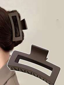 4入組純色霧面中空髮夾，具有強大的防滑力，適合女士，簡約霧面矩形髮夾，可用於女士薄或厚髮的夾子造型配件