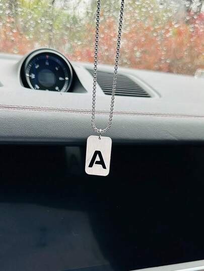 1入金屬字母汽車吊飾，車後視鏡掛飾