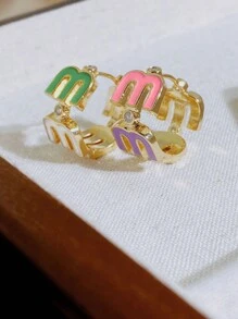 1 par de pendientes de letra en cobre con gotas de aceite de color sencillos y elegantes