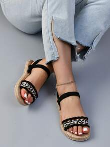 Women's Fashionable Flat Sandals, Spring/Summer Beach Anti-Slip Cute, Bohemian Style Flat Sandals, & Western Europe, Elegant Elastic Sandals