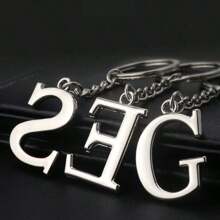 1pc High-End Elegant Gold Letter Keychain, Letter A-Z Three-Dimensional Pendant,Pair With Rhinestone Cherry Pendant, Fashionable Alloy Keychain Ring, Backpack Charm Car Keychain, Perfect Accessory For Women's Daily Use, Couple Gift, Classic And Simple Keychain, Decoration, Bag Accessories, Suitable For Giving To Friends, Family, Lovers, Girlfriends, Important Gifts, Holiday Souvenirs,Birthday Gifts, Christmas Gifts