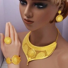 4入組花紋22k鍍金珠寶套裝,包括耳環、項鍊、戒指和吊墜。適合迪拜女性,是婚禮禮物、派對和活動的理想選擇（非洲,尼日利亞風格） - 翅膀桃 - 查看 9