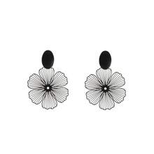 2 szt. Przesadne czarne klipsy z kwiatowym wzorem, moda Wyjątkowy styl metalowy Resort Wysokiej klasy kolczyki bez przekłucia Dla kobiet, ślub i odzież na co dzień