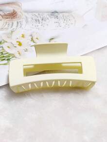 4入組純色霧面中空髮夾，具有強大的防滑力，適合女士，簡約霧面矩形髮夾，可用於女士薄或厚髮的夾子造型配件