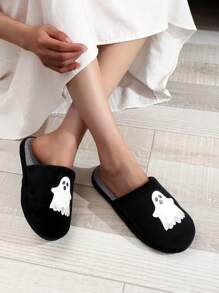 Chaussons brillants de nuit, chaussons de maison en velours doux mystérieux avec fantôme d'Halloween effrayant qui brillent dans le noir