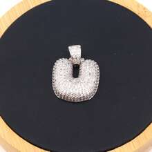 1件熱門氣泡字母項鍊,金鍍和方晶鋯石材質,可提供26個字母選擇,男女適用於日常佩戴 - 銀色 - 查看 16