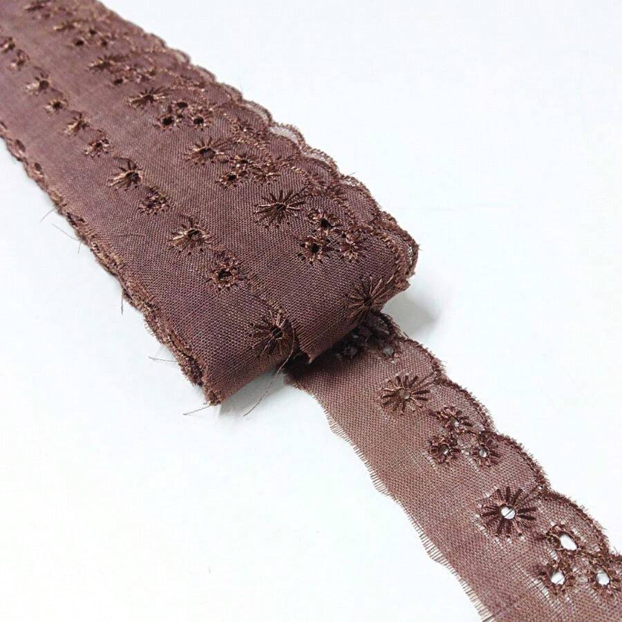 Embroidery - Rỉ Nâu - Xem 1