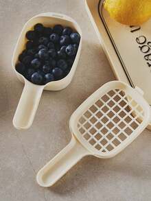 1入/2入組帶手柄水果清洗籃，搖擺式排水籃，帶塑料濾網的蔬果洗菜盆，可用於清洗和存儲水果和蔬菜，適用於瀝水和存儲莓果、廚房、夏日沙灘派對、食品、露營、組織、室內裝飾、廚房用品 - 彩色 - 查看 8