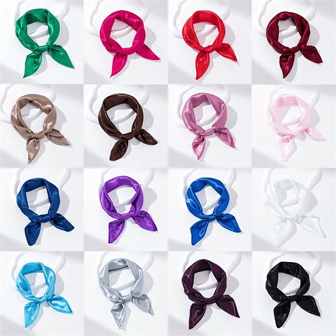 19.68 英寸秋冬薄纯色缎面方巾仿丝小颈巾成熟风格职业女士小围巾。女士真丝质感围巾缎面头巾方形缎面围巾围脖围巾轻盈如丝般的头巾。适合圣诞节。佩斯利、波西米亚风、波西米亚风。极简主义时尚日常休闲发饰。