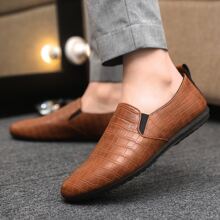 Summer Fashionable Men Slip-On Casual Shoes, Wear-Resistant & Anti-Slip, Runs Small By One Size