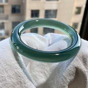 1 Natural Grade A High Ice Agate Jade Bracelet, Collectible Grade, High Quality Jewelry (Available In Multiple Colors And Sizes) Women's Fashion Bracelet, Healing Meditation Bracelet, Smooth Green Stone Set Bracelet, Natural Stone Bracelet, Can Promote Wisdom, Balance And Peace, A Gift For Her.
