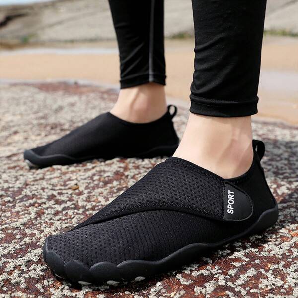 أحذية رجالية عارية القدمين السريعة الجفاف: خفيفة الوزن، قابلة للتعديل، مثالية لرياضة المشي لمسافات طويلة واللياقة البدنية والسباحة