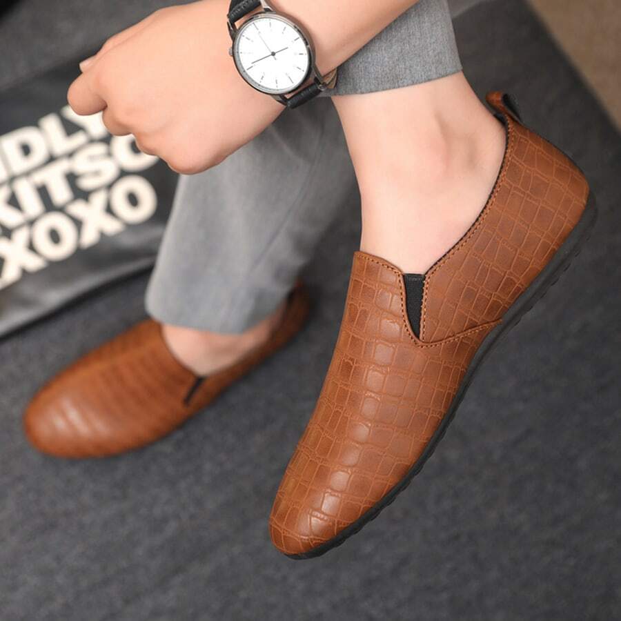 Summer Fashionable Men Slip-On Casual Shoes, Wear-Resistant & Anti-Slip, Runs Small By One Size