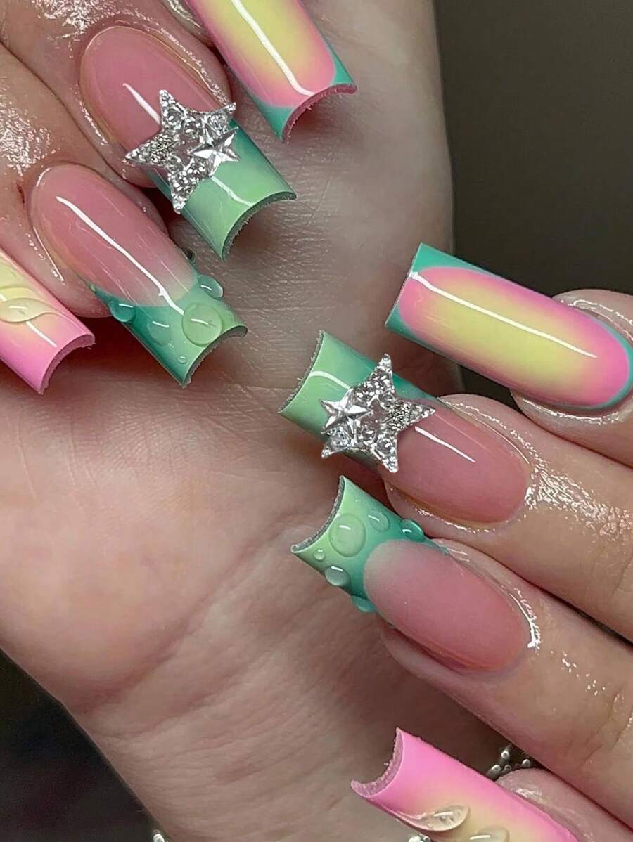 Bộ 24 miếng dán móng tay gel 3D, hình vuông dập nổi kiểu Pháp, thiết kế ngôi sao 3D phối màu gradient, bao gồm 1 miếng gel dẻo và 1 dũa móng, dễ sử dụng, phù hợp cho nữ giới đi làm hàng ngày, dự tiệc và các dịp khác. - Nhiều màu - Xem 1