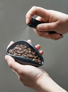 1 Stück antistatische Kaffeebohnen Sprühflasche, Handheld Kaffeebohnenmühle Pulversprühflasche, Reise-Parfümzerstäuber, kleine Friseur Wassersprühflasche, ideal für Kaffeeliebhaber