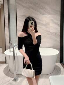 豪華優雅的緞面手包，適用於婚禮、雞尾酒派對、舞會和正式場合，附有仿珍珠手柄 - 杏色 - 查看 10