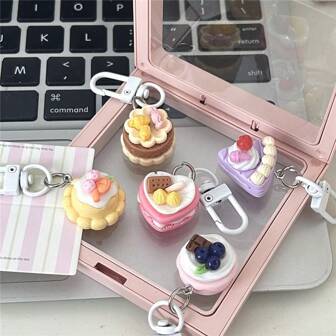 [Set Of 5] Cute Cream-Colored 3D Cake Keychain Toy, Bag Decor, Student Fun Accessory, Couple/Friends Gift Pendant Car Accessories Bag Charm School Goth Y2k