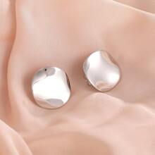 2 piezas Pendientes de clip redondos simples y elegantes de cobre en oro y plata vintage, pendientes al por mayor de moda para orejas no perforadas