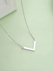 1pc Personalized Stainless Steel V Shape Carved Custom Name Date Necklace, Creative Minimalist Design Commemorative Gift For Friends