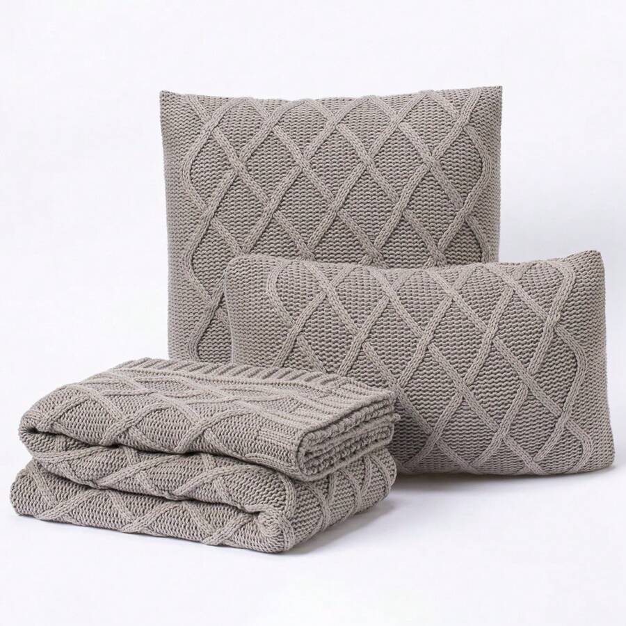 Kit Manta Peseira Sofá Sala Cama Solteiro Casal Queen King + 2 Capas de Almofadas Trança Trico Paris - Cinza Claro - Visão 1
