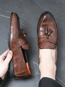 Men's Low-Cut Crocodile Pattern Embossed Tassel Loafers, Brown, Suitable For Work, Weddings, And Casual Occasions In Summer - Brown - View 3