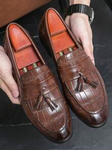 Men's Low-Cut Crocodile Pattern Embossed Tassel Loafers, Brown, Suitable For Work, Weddings, And Casual Occasions In Summer - Brown - View 2